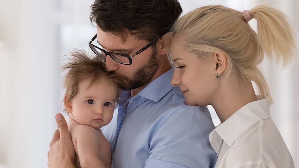 How Can First-time Parents Relieve the Stress of Caring for a Newborn Baby?