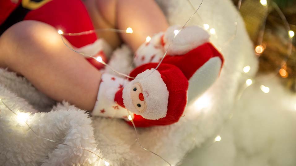 Ways To Celebrate Baby's First Christmas