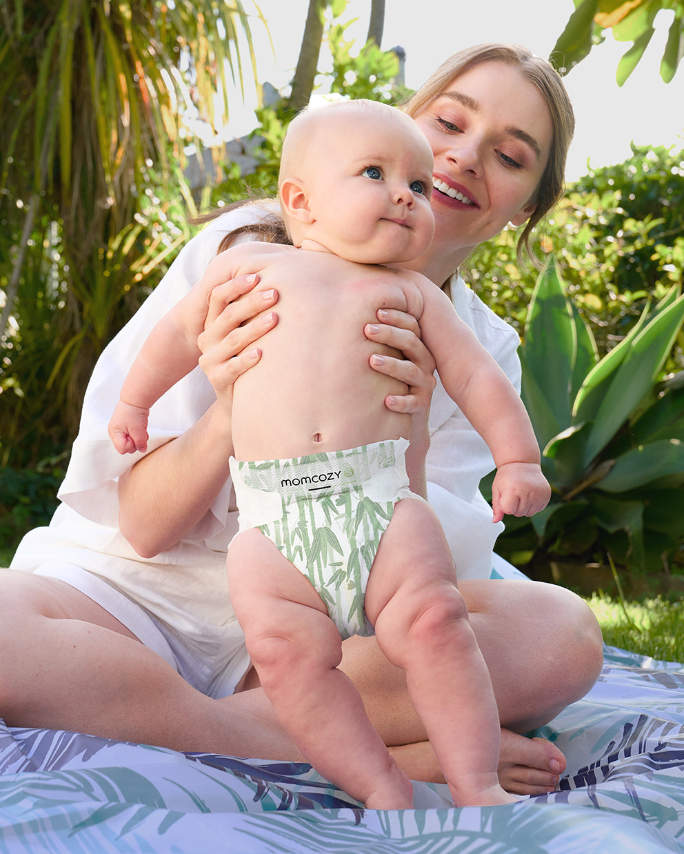 Momcozy Natural Bamboo Diaper - Naturally Antibacterial